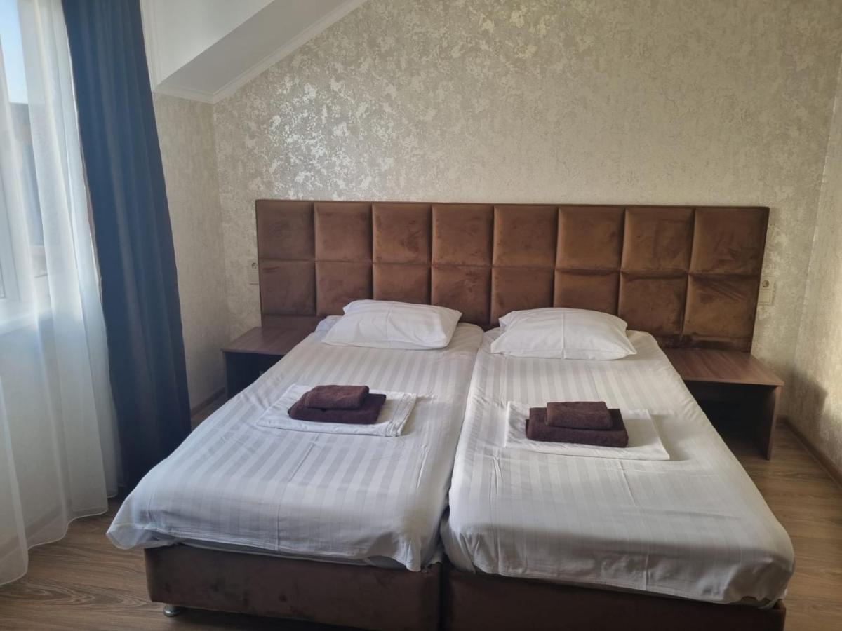Ахра Hotel Gagra Esterno foto